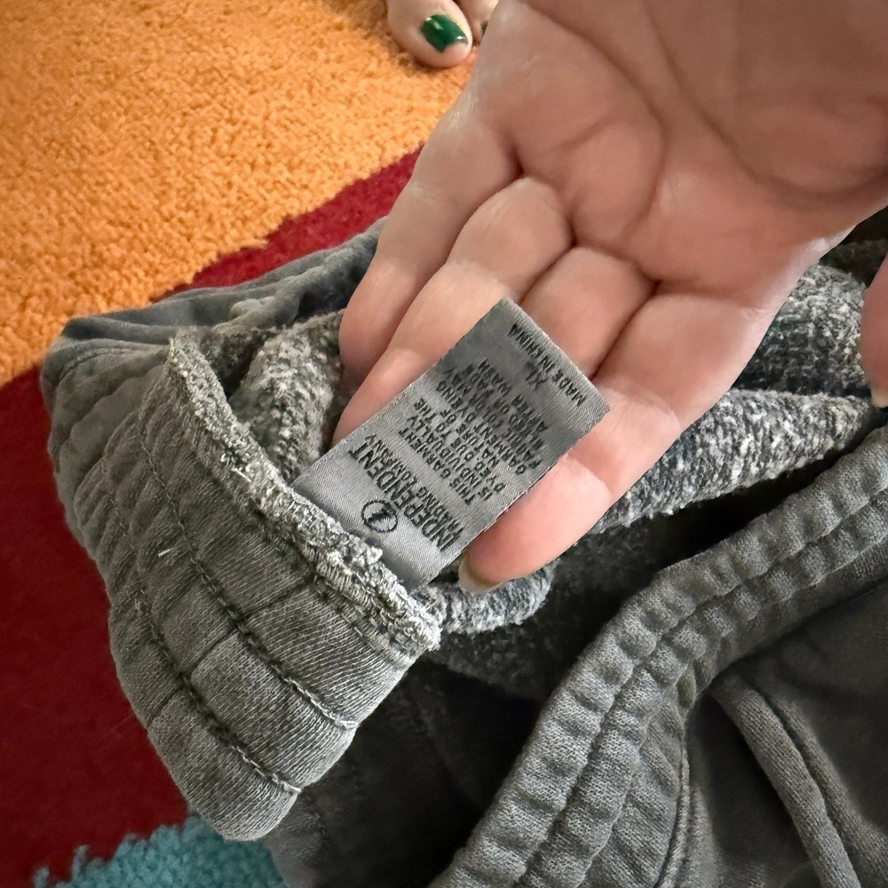 Wholesome Culture sweatpants size XL - Picture 4 of 5
